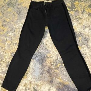 Fit Button Fly Distressed Jeans 